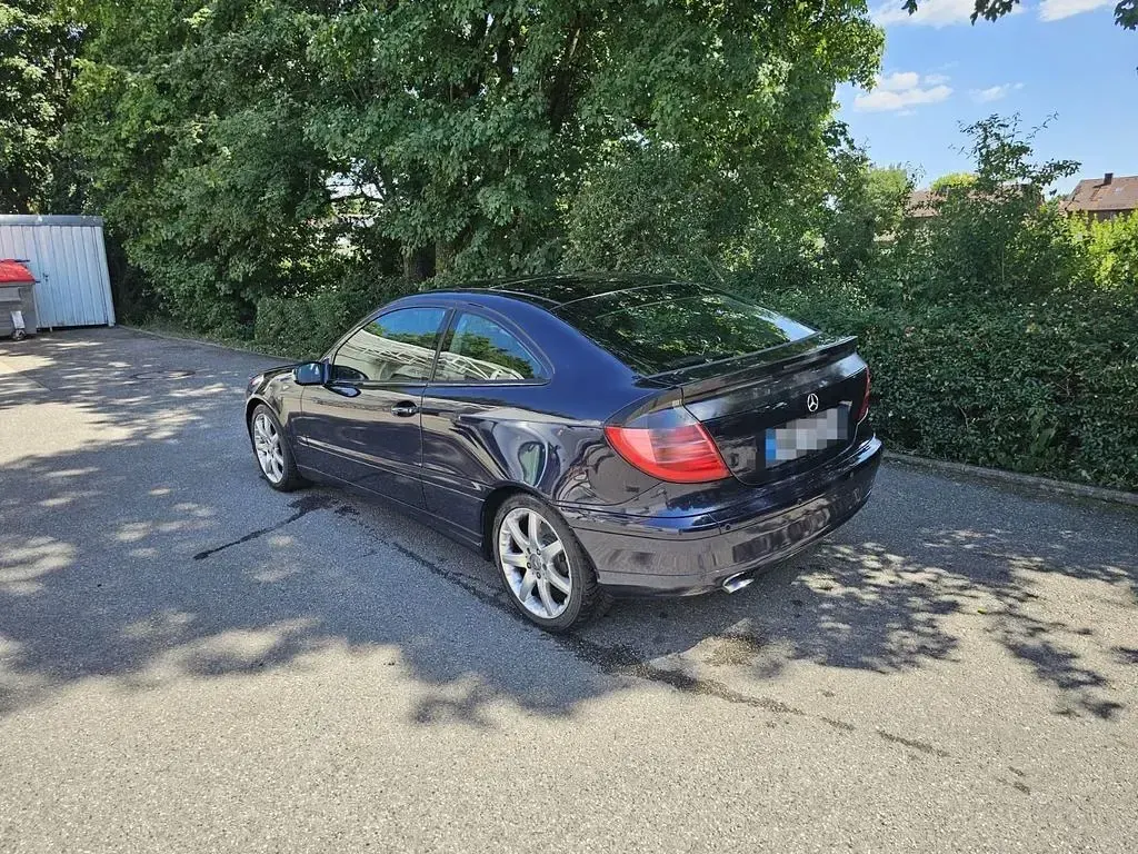 Gebraucht Mercedes C230 192 PS (141 kW) 2003 Blau Coupé