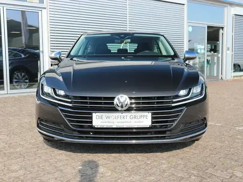 Gebraucht VW Arteon Elegance 190 PS (139 kW) 2019 Mangangrau metallic Kleinwagen