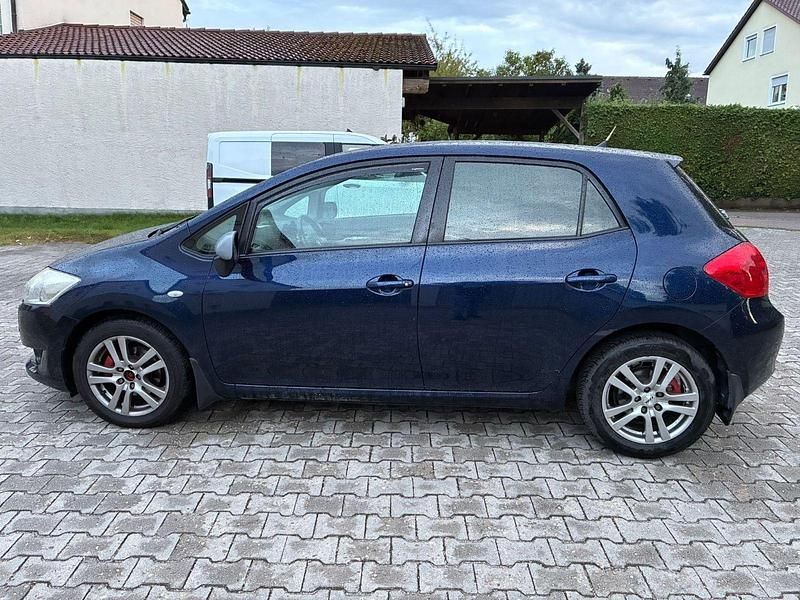 Gebraucht Toyota Auris 97 PS (71 kW) 2007 Blau Kleinwagen