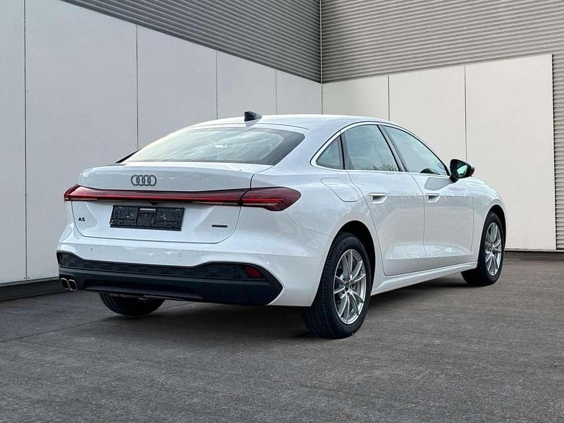 Neu Audi A5 Basis 204 PS (150 kW) 2025 Arkonaweiß Coupé