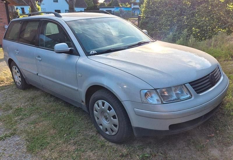 Gebraucht 2000 VW Passat Kombi | 450 € (Superpreis) - Bild 1/4