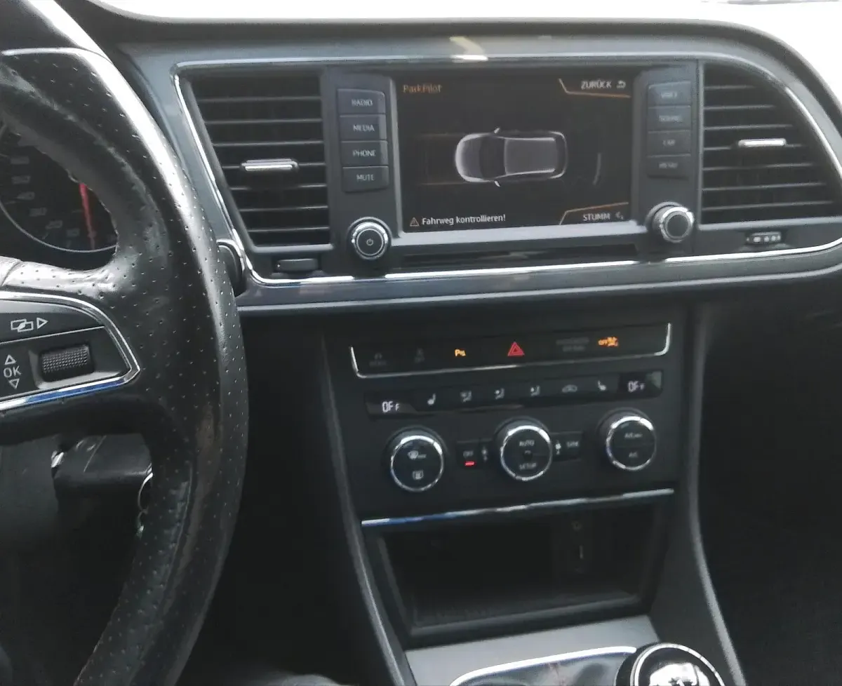 Gebraucht Seat Leon FR 180 PS (132 kW) 2016 Schwarz Limousine