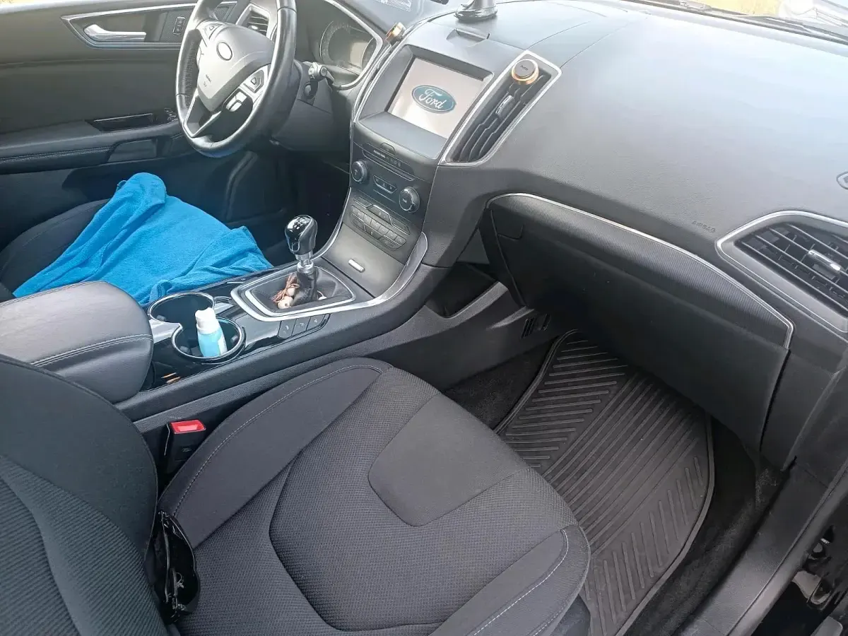 Gebraucht Ford S-MAX S 180 PS (132 kW) 2016 Schwarz Van / Kleinbus