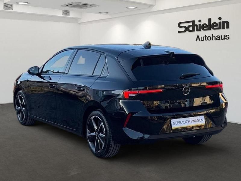 Gebraucht Opel Astra Edition 110 PS (80 kW) 2024 Schwarz Kleinwagen