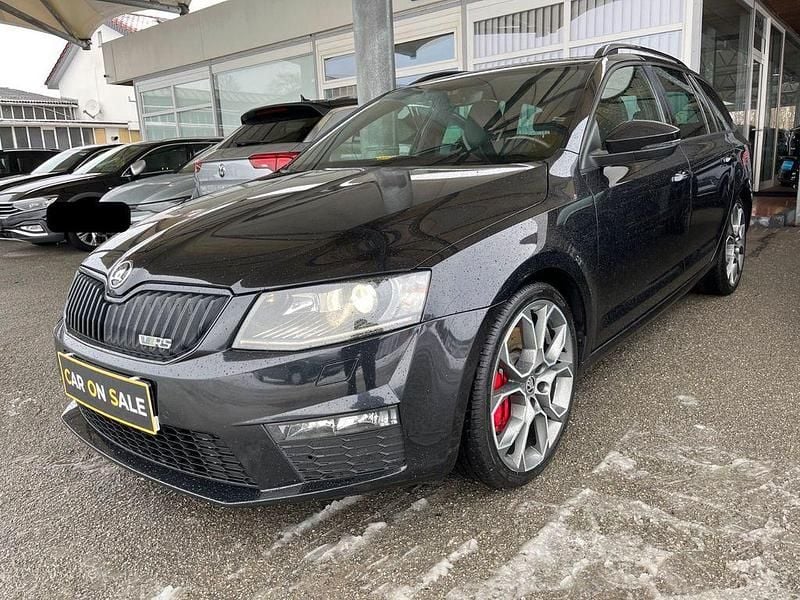 Schwarz Gebraucht 2017 Skoda Octavia RS Kombi | 14.799 € (Guter Preis) - Bild 1/4