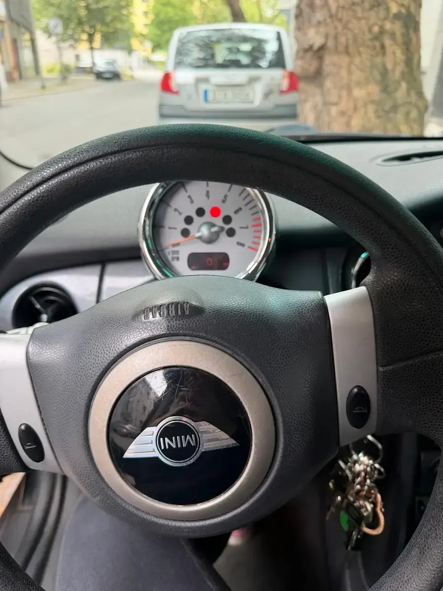 Gebraucht Mini ONE 90 PS (66 kW) 2003 Schwarz Kleinwagen