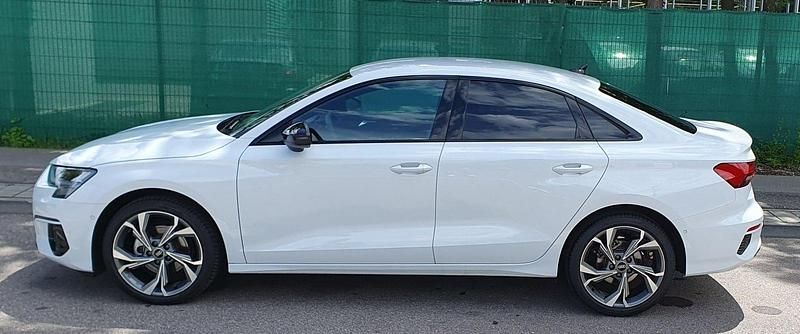 Gebraucht Audi A3 Ambiente 110 PS (80 kW) 2023 Weiß Limousine