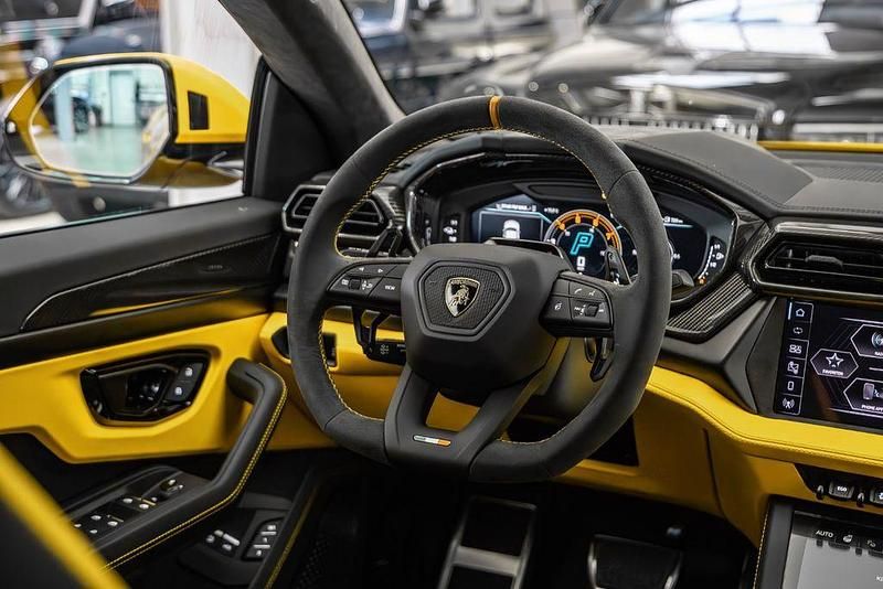 Neu Lamborghini Urus 799 PS (587 kW) 2026 Orange SUV