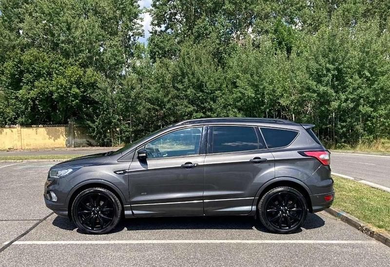 Gebraucht Ford Kuga ST-Line 179 PS (131 kW) 2018 Grau SUV