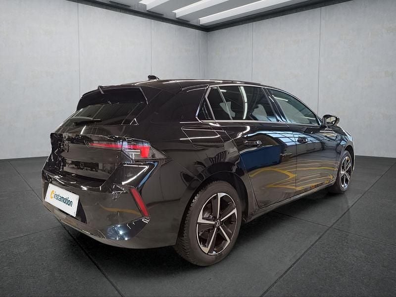 Gebraucht Opel Astra 131 PS (96 kW) 2025 Schwarz Limousine