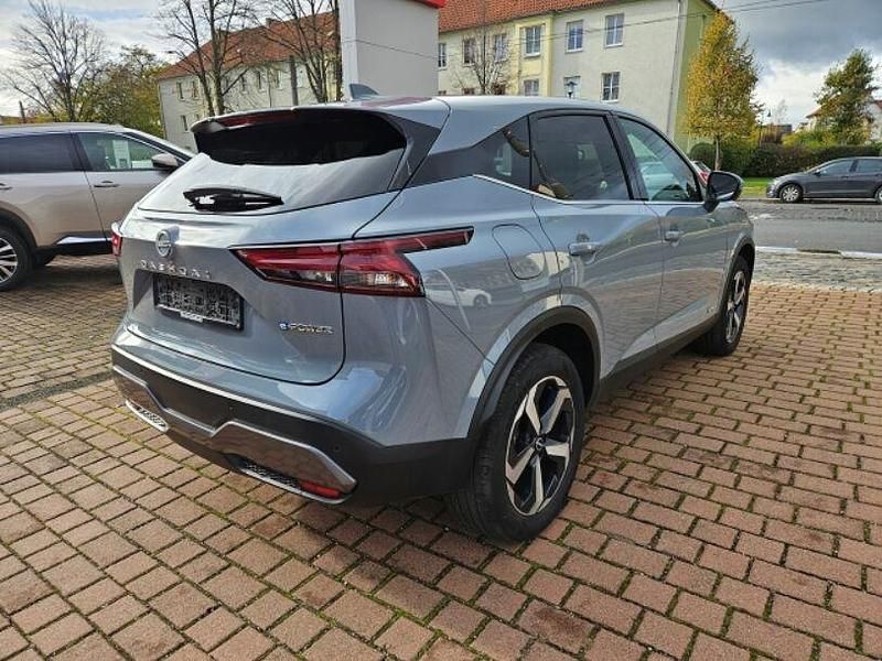Neu Nissan Qashqai Tekna+ 158 PS (116 kW) 2025 Grau SUV