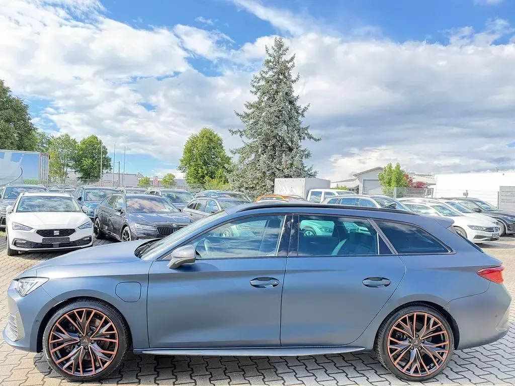 Gebraucht Cupra Leon VZ 245 PS (180 kW) 2022 Blau Limousine