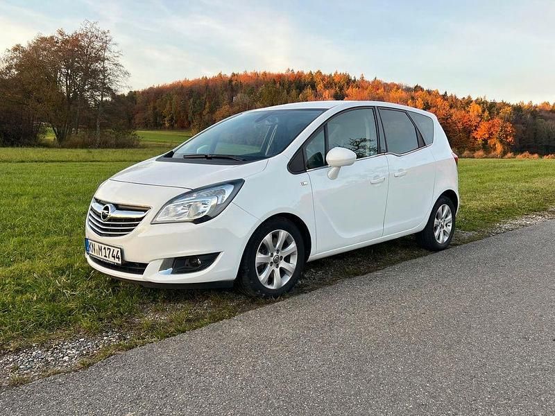 Weiß Gebraucht 2016 Opel Meriva Innovation Van / Kleinbus | 9.990 € (Fairer Preis) - Bild 1/4
