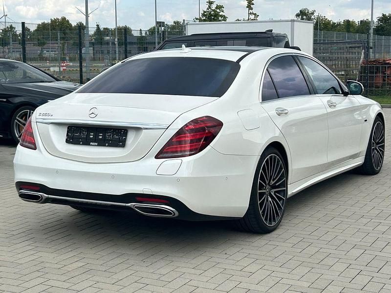 Gebraucht Mercedes S560 AMG 367 PS (269 kW) 2019 Weiß Limousine