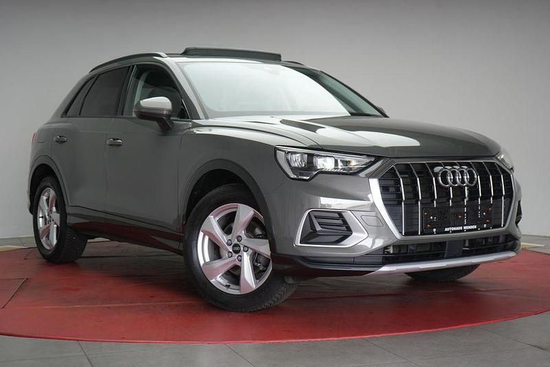 Grau Gebraucht 2025 Audi Q3 Advanced SUV | 32.490 € (Superpreis) - Bild 1/4
