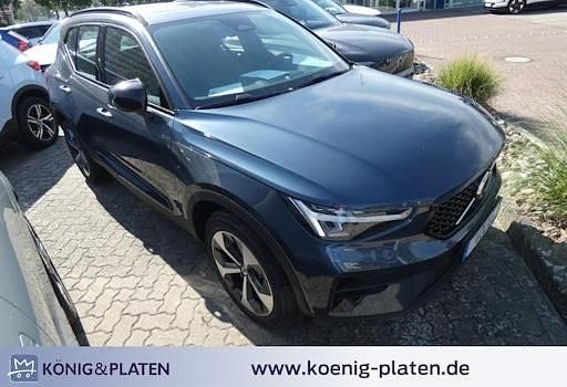 Neu Volvo XC40 Ultra 163 PS (119 kW) 2025 Denim blue (blau) SUV