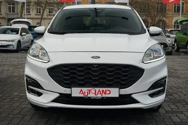 Używany Ford Kuga ST-Line 150 KM (110 kW) 2021 Biały SUV