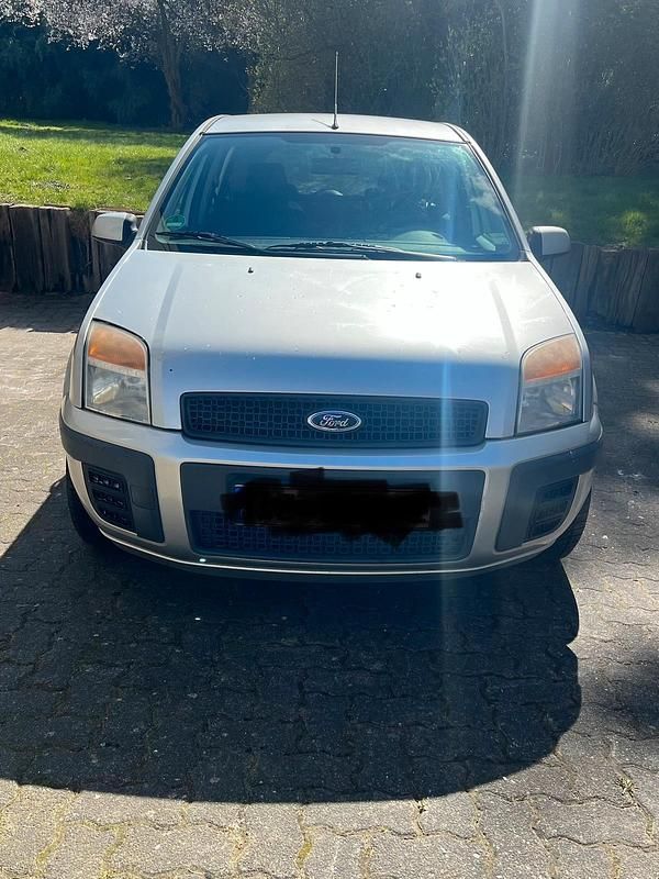 Gebraucht Ford Fusion 101 PS (74 kW) 2006 Silber Kleinwagen