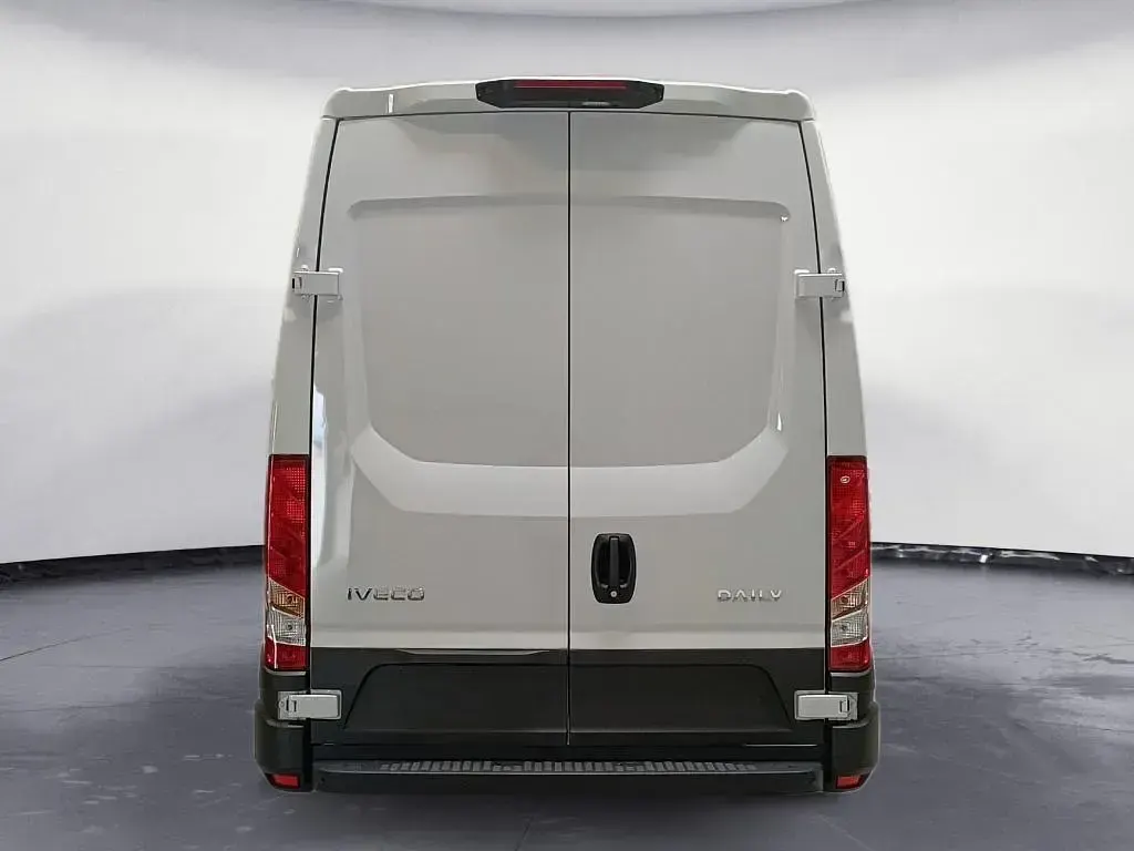 Neu Iveco Daily 177 PS (130 kW) 2026 Blanc Van