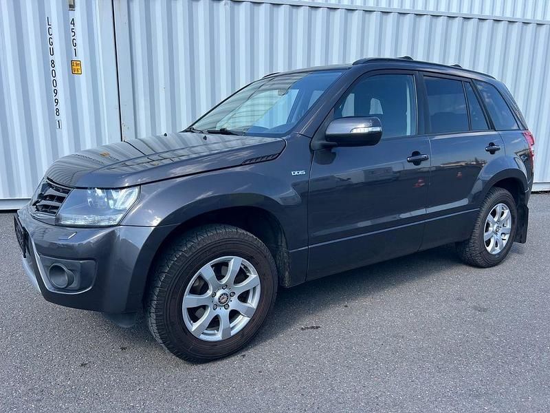 Gebraucht Suzuki Vitara 129 PS (94 kW) 2014 Grau SUV