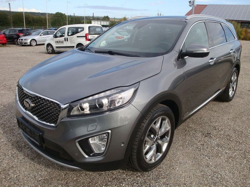 Grau Gebraucht 2016 Kia Sorento Platinum Edition SUV | 13.950 € (Superpreis) - Bild 1/4
