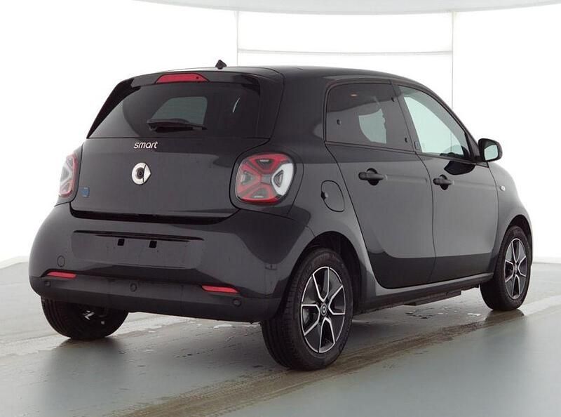 Schwarz Gebraucht 2020 Smart ForFour Electric Drive Passion Exclusive Limousine | 12.555 € (Fairer Preis) - Bild 1/4