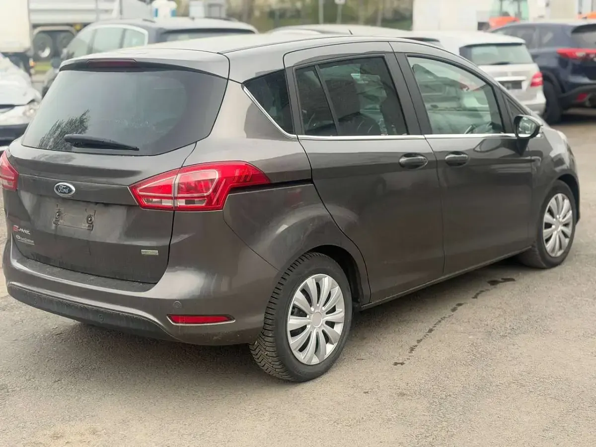Gebraucht Ford B-MAX Titanium 125 PS (91 kW) 2015 Magneticgrau (metallic) Van / Kleinbus