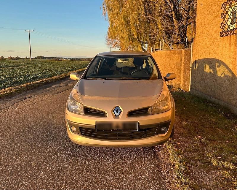 Gebraucht 2006 Renault Clio II Kleinwagen | 1.490 € (Fairer Preis) - Bild 1/4