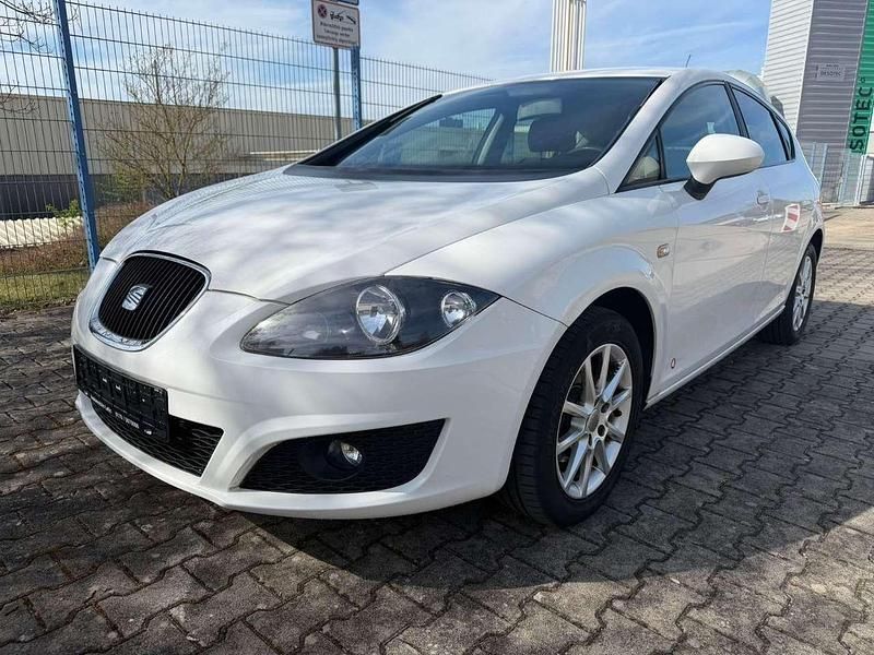 Gebraucht Seat Leon Reference 86 PS (63 kW) 2012 Weiß Limousine
