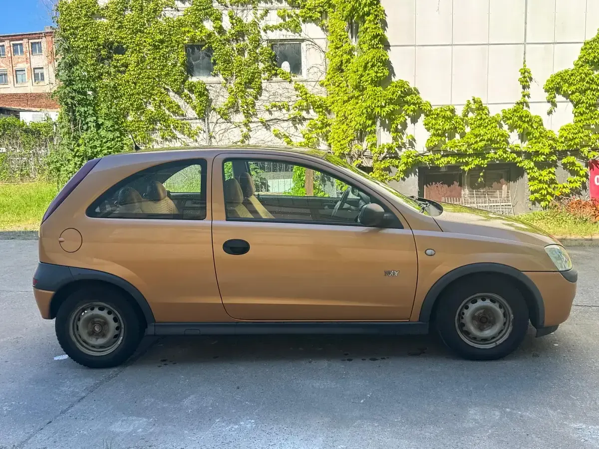 Gebraucht Opel Corsa 75 PS (55 kW) 2006 Andere farben Kleinwagen