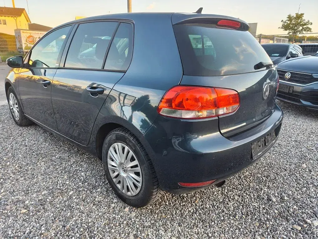 Gebraucht VW Golf VI Style 105 PS (77 kW) 2011 Blau Kleinwagen