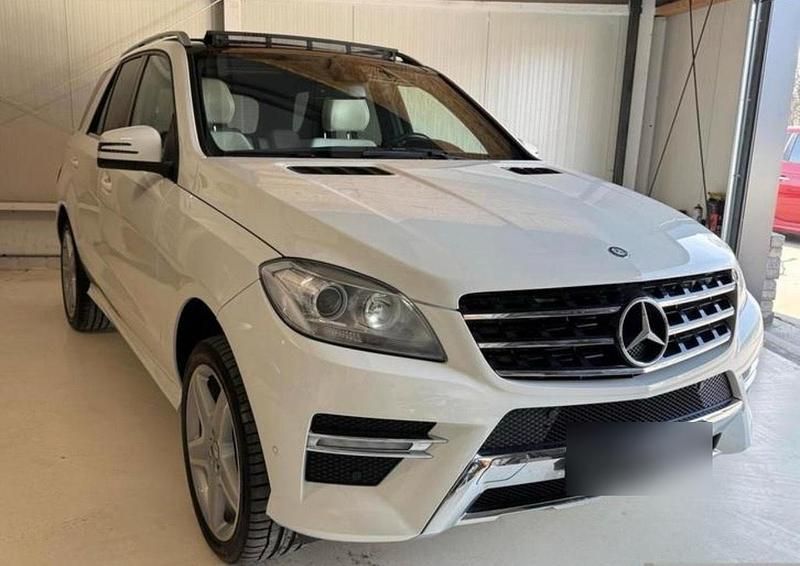 Gebraucht Mercedes ML350 258 PS (189 kW) 2012 Weiß SUV