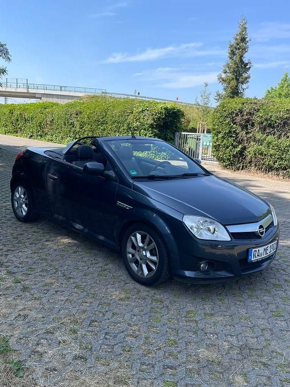 Blau Gebraucht 2006 Opel Tigra Edition Cabrio | 3.450 € (Etwas zu teuer) - Bild 1/4