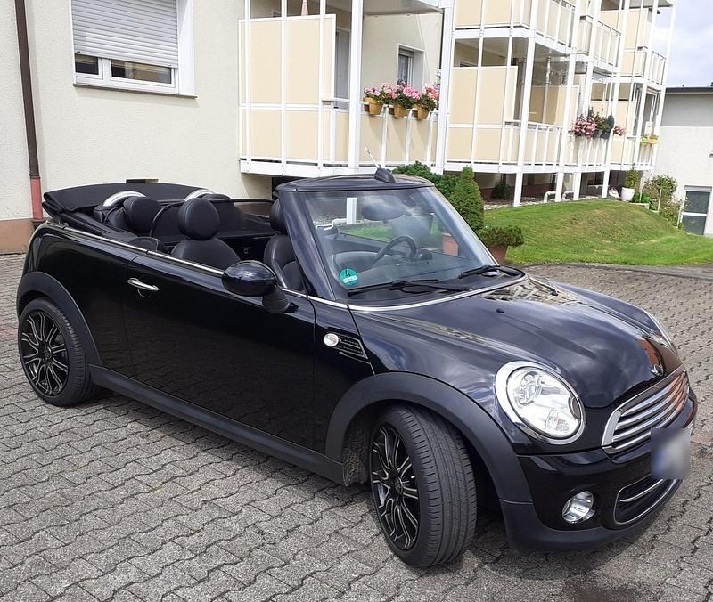 Gebraucht Mini Cooper Cabriolet 122 PS (89 kW) 2011 Schwarz Cabrio