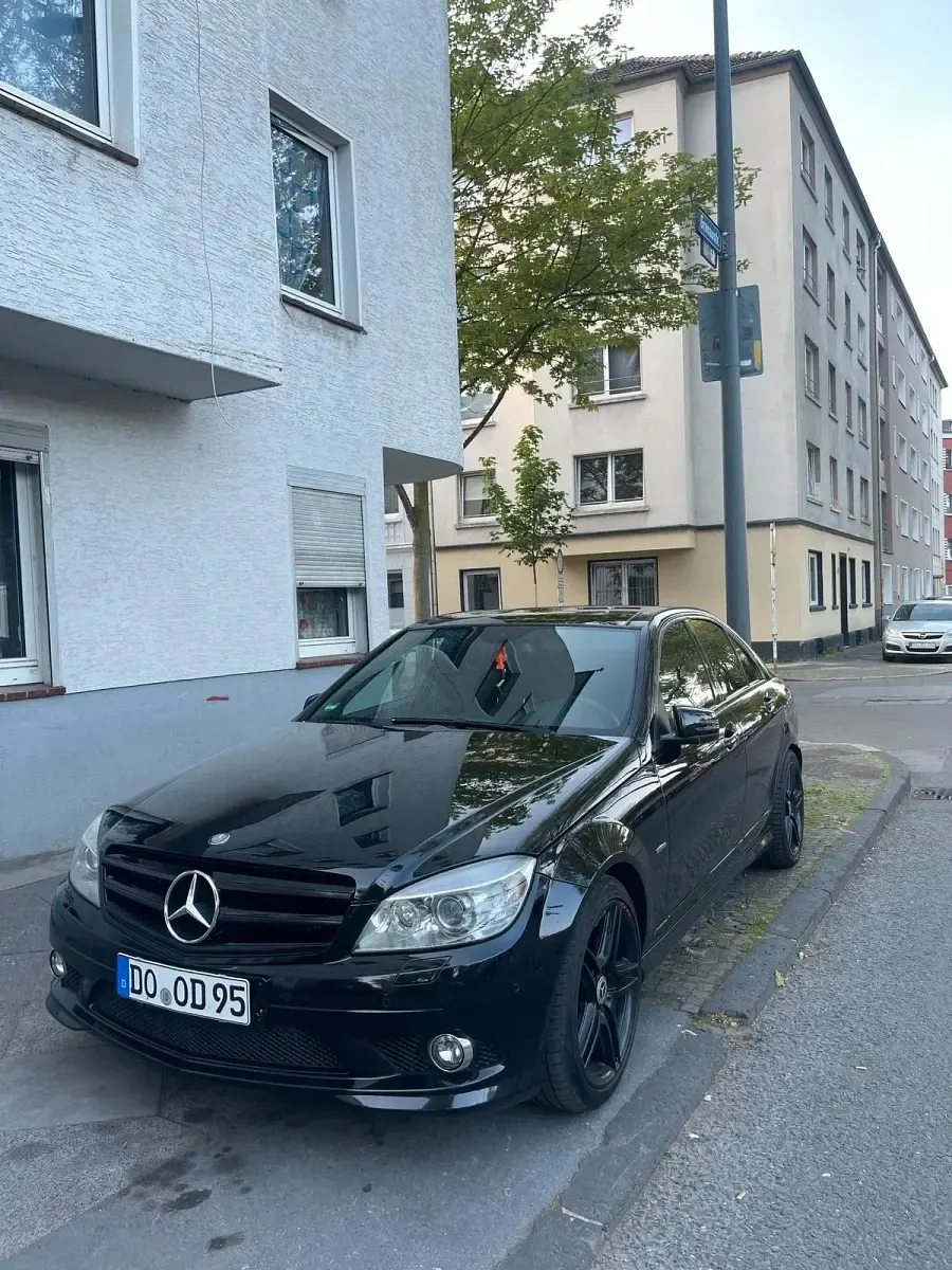 Gebraucht Mercedes 350 Avantgarde 264 PS (194 kW) 2009 Schwarz Limousine