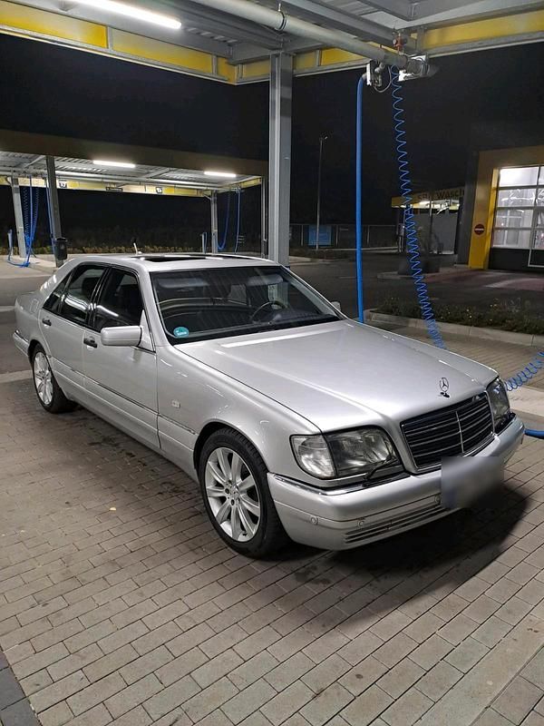 Silber Gebraucht 1999 Mercedes S320 Limousine | 14.800 € (Etwas zu teuer) - Bild 1/4
