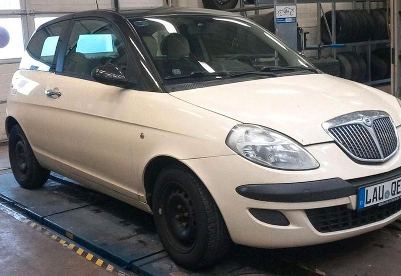 Gebraucht Lancia Ypsilon 60 PS (44 kW) 2004 Beige Kleinwagen