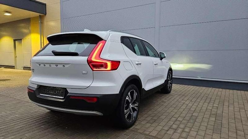 Gebraucht Volvo XC40 Inscription 129 PS (94 kW) 2021 Weiß SUV