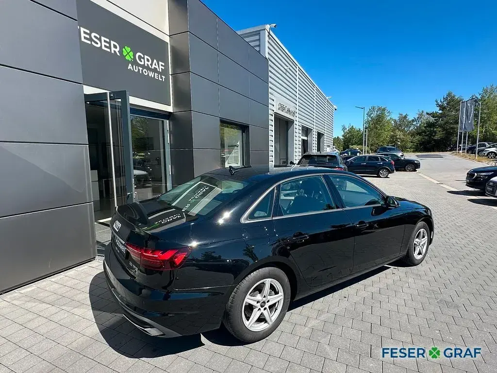 Gebraucht Audi A4 Ambiente 150 PS (110 kW) 2023 Schwarz Limousine