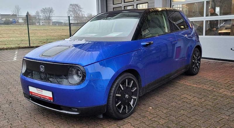 Second-hand Honda e Advance 113 kW (154 CP) 2020 Albastru Hatchback