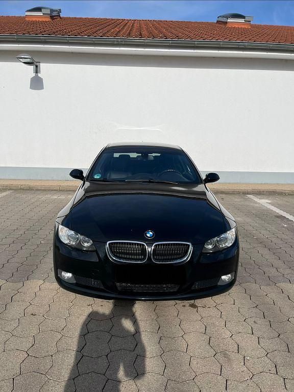 Gebraucht BMW 320 Performance 177 PS (130 kW) 2008 Schwarz Coupé