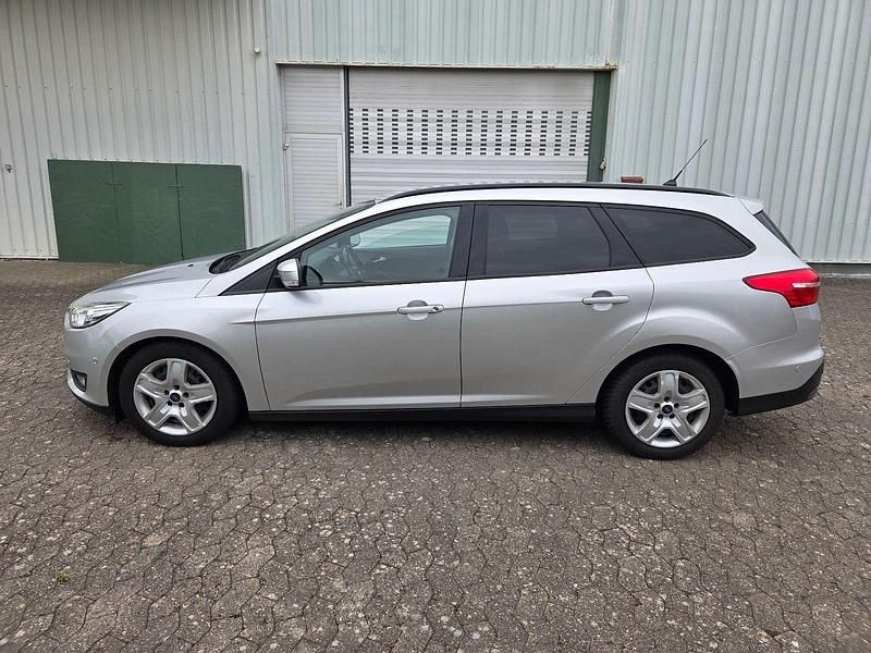 Gebraucht Ford Focus Business Edition 120 PS (88 kW) 2017 Silber Kombi