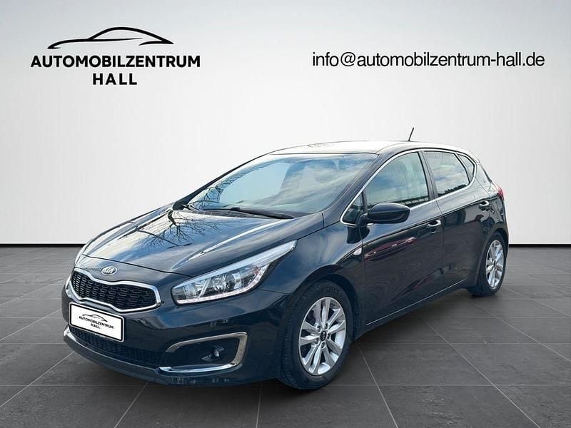 Schwarz Gebraucht 2016 Kia Ceed Kleinwagen | 8.890 € (Guter Preis) - Bild 1/4