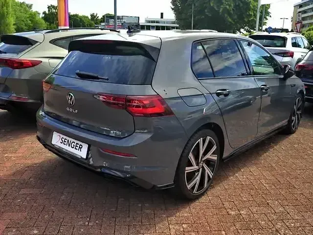 Gebraucht VW Golf VIII R-line 150 PS (110 kW) 2024 Grau Limousine