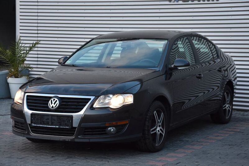 Grau Gebraucht 2009 VW Passat Trendline Limousine | 3.999 € (Fairer Preis) - Bild 1/4