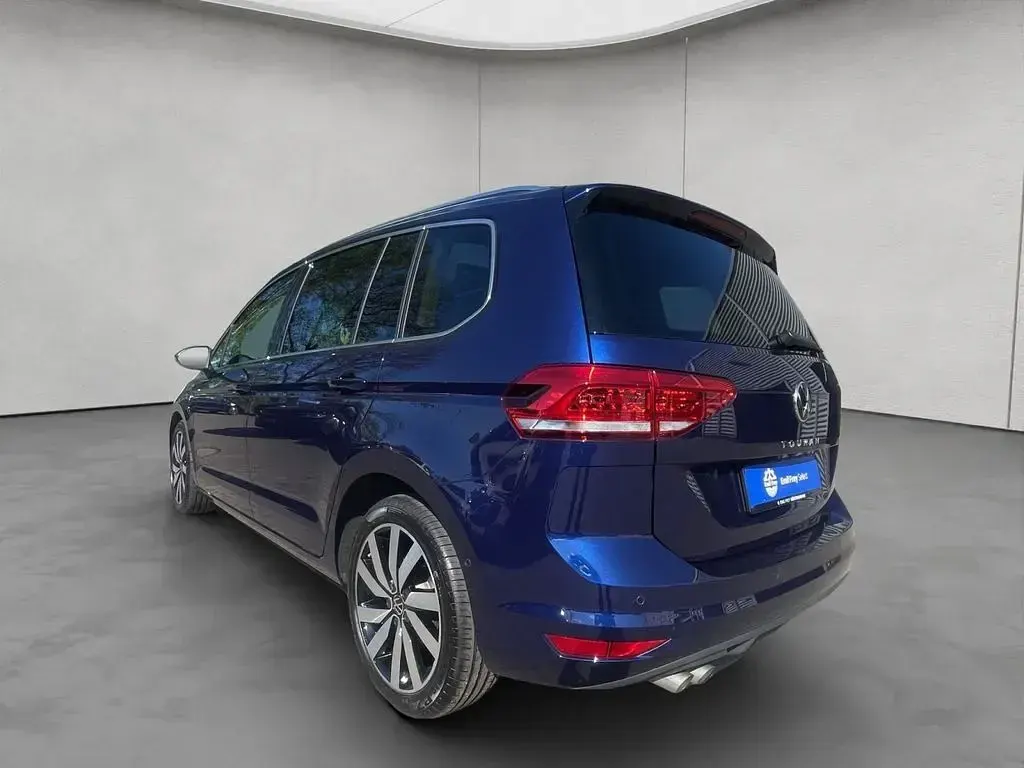 Gebraucht VW Touran Highline 150 PS (110 kW) 2025 Blau Van / Kleinbus