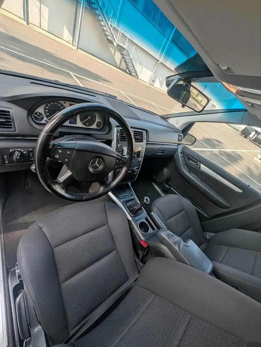 Gebraucht Mercedes B150 95 PS (69 kW) 2006 Blau Van / Kleinbus