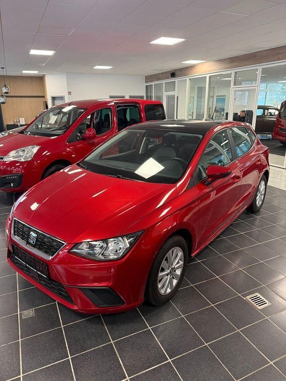 Rot Gebraucht 2019 Seat Ibiza Style Limousine | 11.600 € (Guter Preis) - Bild 1/4