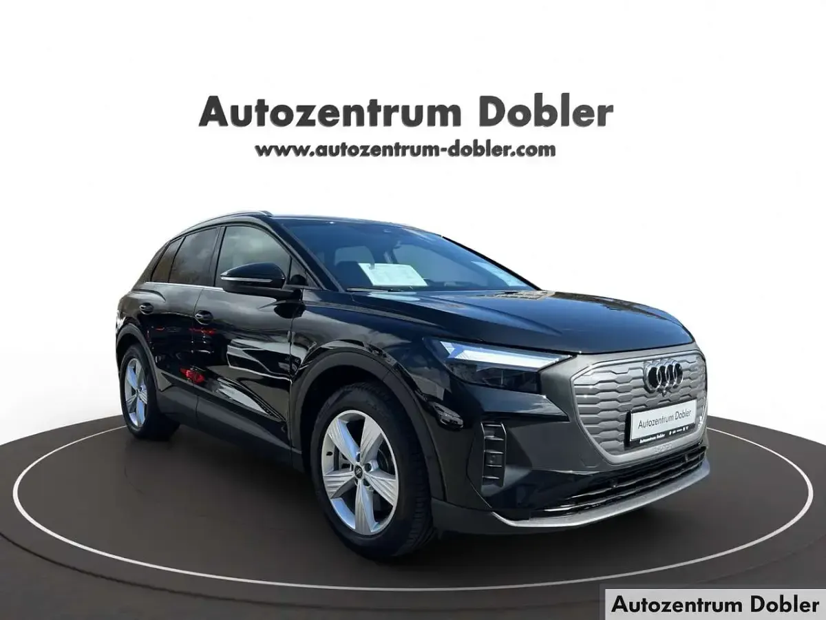 Second-hand Audi Q4 e-tron 150 kW (204 CP) 2023 Negru SUV