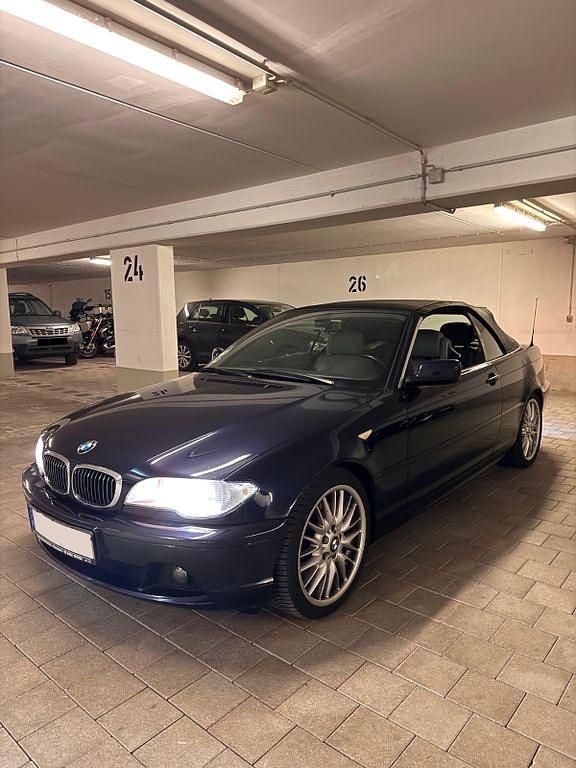 Gebraucht BMW 330 231 PS (169 kW) 2003 Blau Cabrio